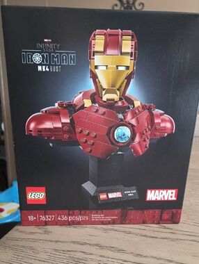 LEGO Marvel Iron Man MK4 Bust - Red & Gold